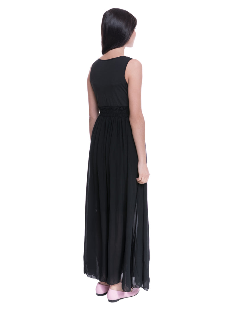 Black V-neck Maxi Dress